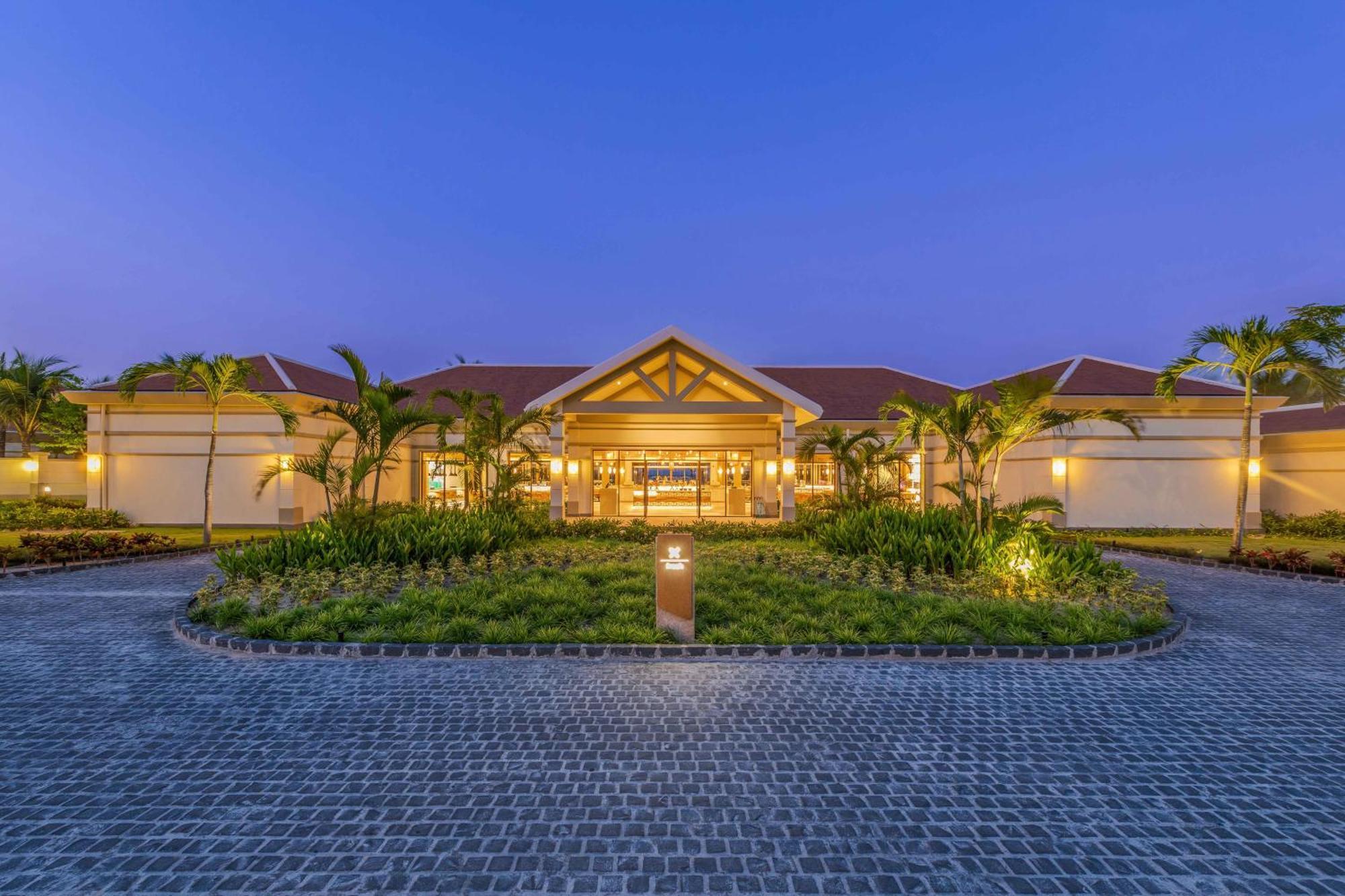 Fusion Resort And Villas Da Nang Esterno foto